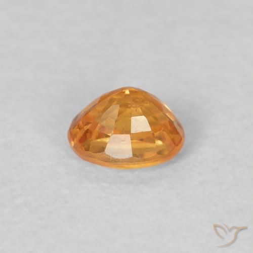Grenat Spessartite Medium Light-Orange naturelle ovale, 0.29 ct, VS