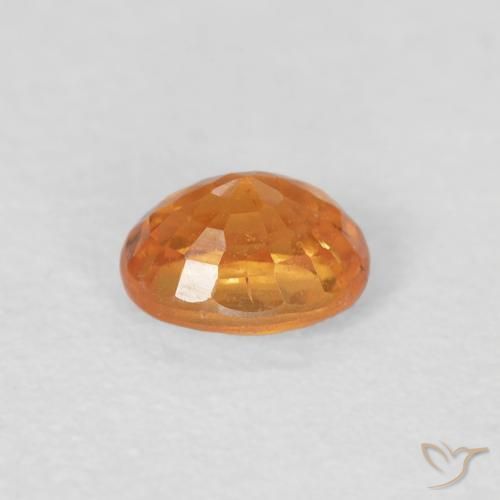 Grenat Spessartite Orange moyen naturelle ovale, 0.53 ct, VS