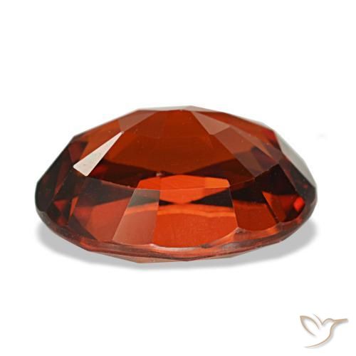 Grenat spessartite rouge naturelle coupe ovale, 4,66 ct, VS