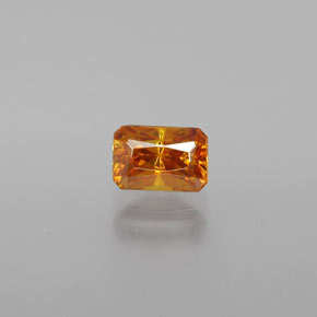 Sphalérite Jaune doré naturelle Taille émeraude, 0.68 ct, VS