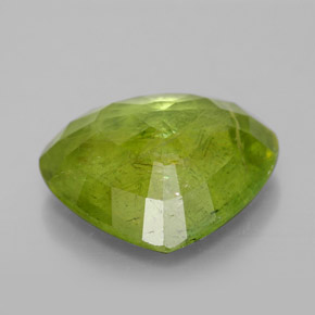 Sphène Vert jaunâtre naturelle En forme de poire, 10.16 ct, SI