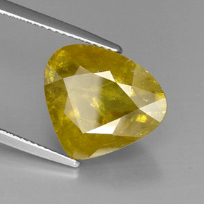 Sphène Vert Doré naturelle En forme de poire, 9.08 ct, I1