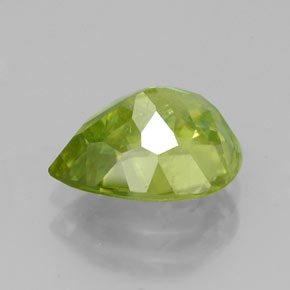 Sphène Vert jaunâtre naturelle En forme de poire, 2.64 ct, SI