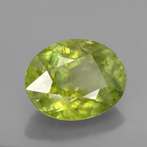 Sphène vert naturelle coupe ovale, 2,68 ct, SI