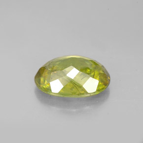 Sphène vert naturelle coupe ovale, 2,98 ct, SI