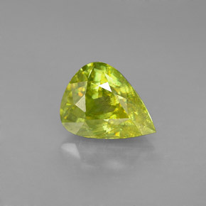 Sphène vert naturelle en forme de poire, 2,47 ct, SI