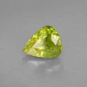 Sphène vert naturelle en forme de poire, 2,47 ct, SI