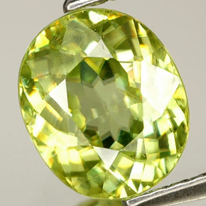 Sphène multicolore naturelle coupe ovale, 1,76 ct, VVS