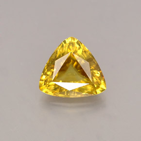 Sphène jaune naturelle trillion, 0,94 ct, VS