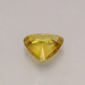 Sphène jaune naturelle trillion, 0,94 ct, VS