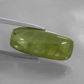 Sphène vert naturelle transparent, 16,14 ct, transparent / translucide
