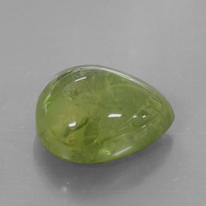 Sphène vert naturelle transparent, 10,20 ct, transparent / translucide