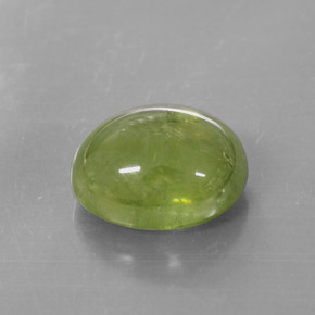 Sphène vert naturelle transparent, 8,07 ct, transparent / translucide