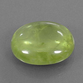 Sphène vert naturelle transparent, 5,40 ct, transparent / translucide