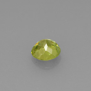 Sphène vert naturelle coupe roude, 0,47 ct, VVS-VS