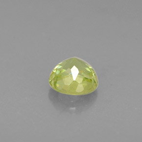 Sphène vert naturelle coupe roude, 0,36 ct, VS
