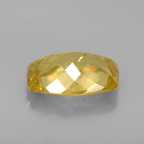 Sphène jaune naturelle forme fantaisie, 1,66 ct, VS-SI