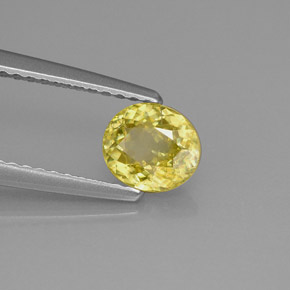 Sphène jaune naturelle coupe ovale, 0,75 ct, VS
