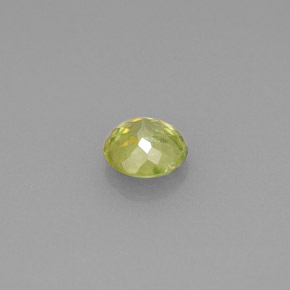 Sphène vert naturelle coupe roude, 0,62 ct, VS-SI