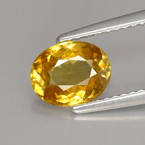 Sphène Jaune doré naturelle Coupe ovale, 1.43 ct, VS