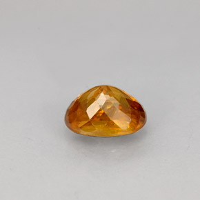Sphène orange naturelle coupe ovale, 0,99 ct, VS