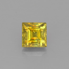 Sphène Vert Doré naturelle Carré, 0.73 ct, VS