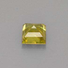 Sphène Vert Doré naturelle Carré, 0.73 ct, VS