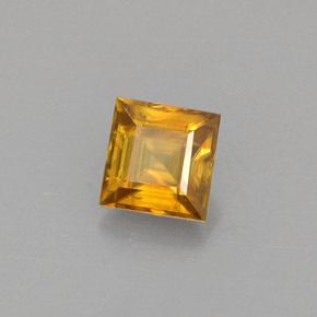 Sphène doré naturelle carré, 0,46 ct, VS
