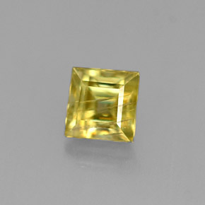 Sphène jaune naturelle carré, 0,38 ct, VS-SI