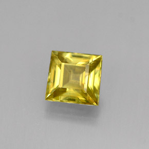 Sphène jaune naturelle carré, 0,45 ct, VS