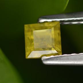 Sphène Vert Doré naturelle Carré, 0.43 ct, VS-SI