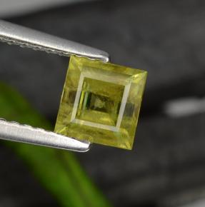 Sphène jaune naturelle carré, 0,76 ct, VS-SI