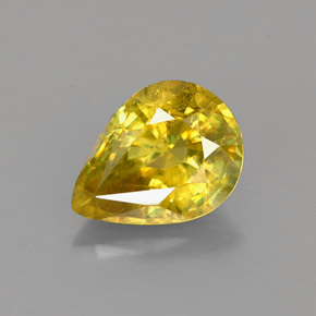 Sphène Vert Doré naturelle En forme de poire, 1.38 ct, VS