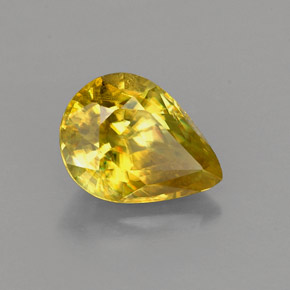 Sphène Vert Doré naturelle En forme de poire, 1.38 ct, VS