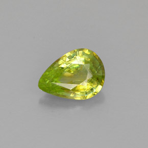 Sphène vert naturelle en forme de poire, 0,67 ct, VVS-VS