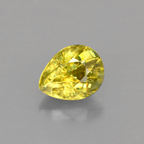Sphène Vert Doré naturelle En forme de poire, 1.00 ct, VVS-VS