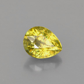 Sphène Vert Doré naturelle En forme de poire, 1.00 ct, VVS-VS
