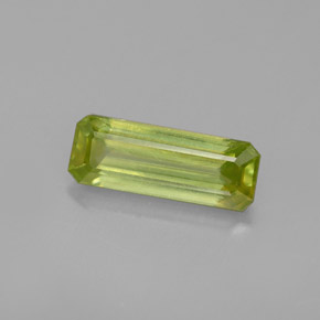Sphène Vert Doré naturelle Taille émeraude, 1.19 ct, VS