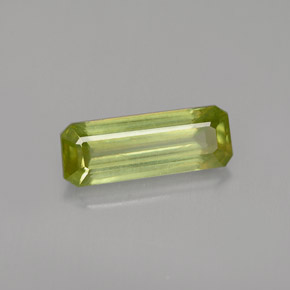 Sphène Vert Doré naturelle Taille émeraude, 1.19 ct, VS
