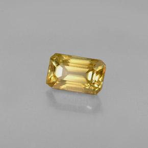 Sphène jaune naturelle taille émeraude, 0,63 ct, VVS-VS