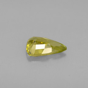 Sphène Vert Doré naturelle Trillion, 0.63 ct, VVS-VS