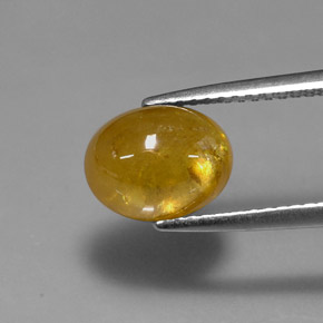 Sphène jaune naturelle coupe ovale, 3,24 ct, translucide