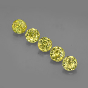 Achetez naturel ct Vert jaunâtre Sphène gems, Coupe roude, En provenance Sri Lanka (Ceylan) chez GemSelect. En stock, livraison internationale!