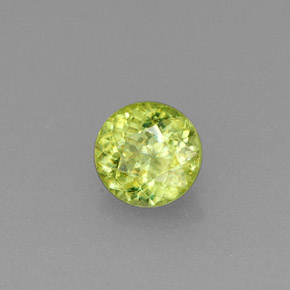 Sphène Vert jaunâtre naturelle Coupe roude, 0.39 ct, VVS-VS