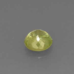 Sphène vert naturelle coupe roude, 0,44 ct, VVS-VS