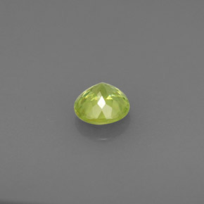 Sphène vert naturelle coupe roude, 0,44 ct, VS