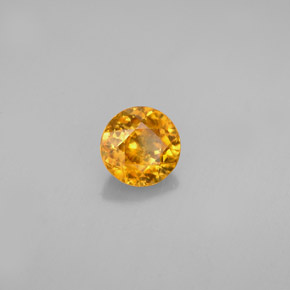 Sphène Orange Doré naturelle Coupe roude, 0.67 ct, VVS-VS