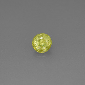 Sphène vert naturelle coupe roude, 0,38 ct, VS