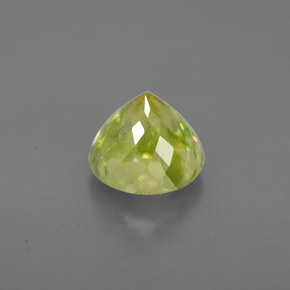 Sphène vert naturelle coupe roude, 1,79 ct, VS-SI