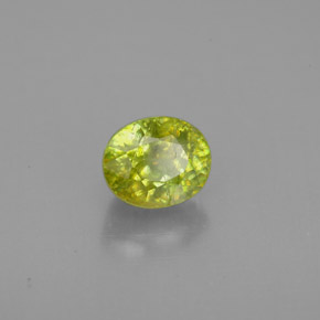Sphène Vert jaunâtre naturelle Coupe ovale, 1.29 ct, VS-SI